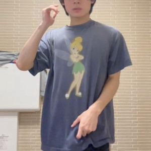 少し幼気な表情が人気のこころ！公衆トイレで全裸オナニーを始めると最後は座り込んでフィニッシュを迎える